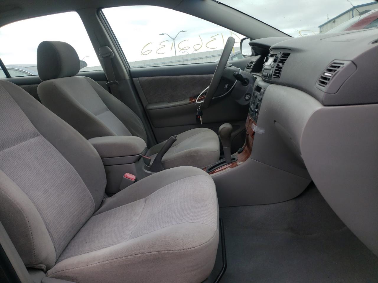Photo 5 from auction – 2005 TOYOTA COROLLA CE with VIN 2T1BR32E05C428608