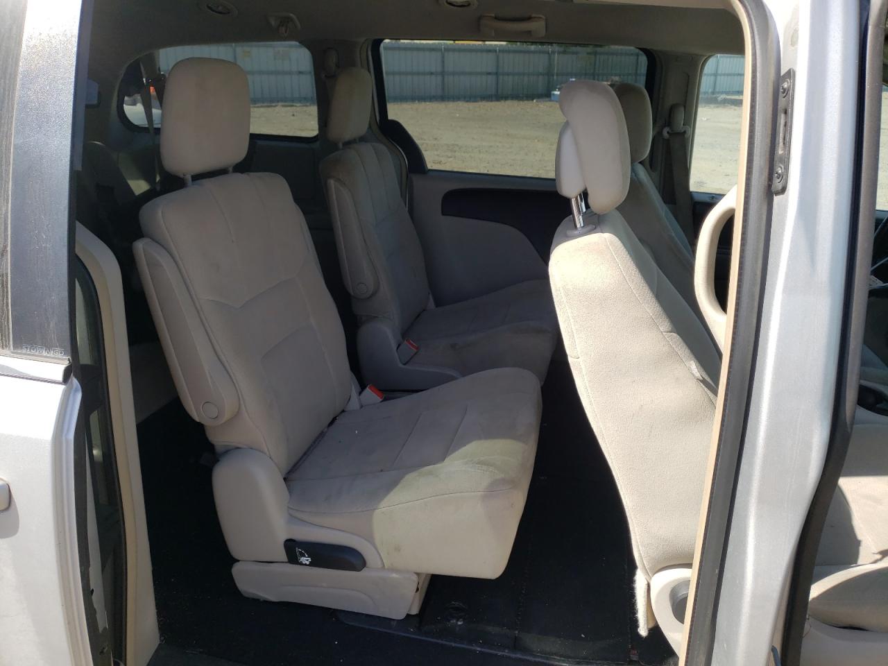 Photo 6 from auction – 2011 DODGE GRAND CARA with VIN 2D4RN5DG8BR728478