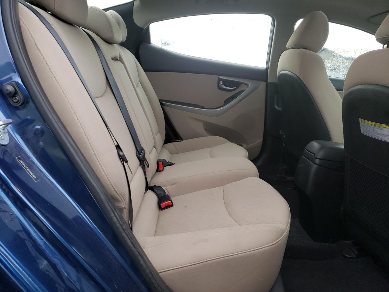 Photo 6 from auction – 2016 HYUNDAI ELANTRA SE with VIN 5NPDH4AE9GH770979