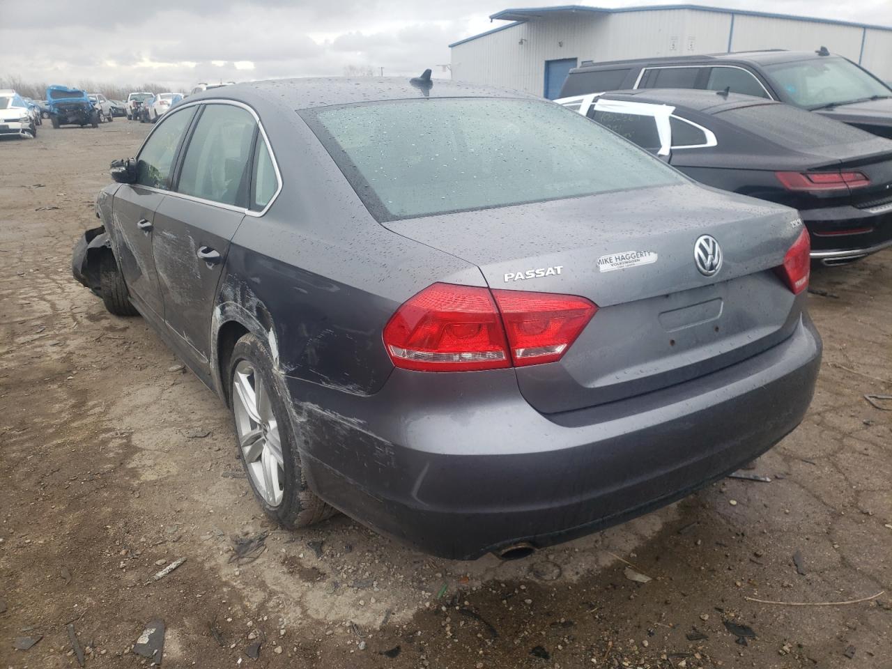 Photo 3 from auction – 2014 VOLKSWAGEN PASSAT SE with VIN 1VWBS7A3XEC113218