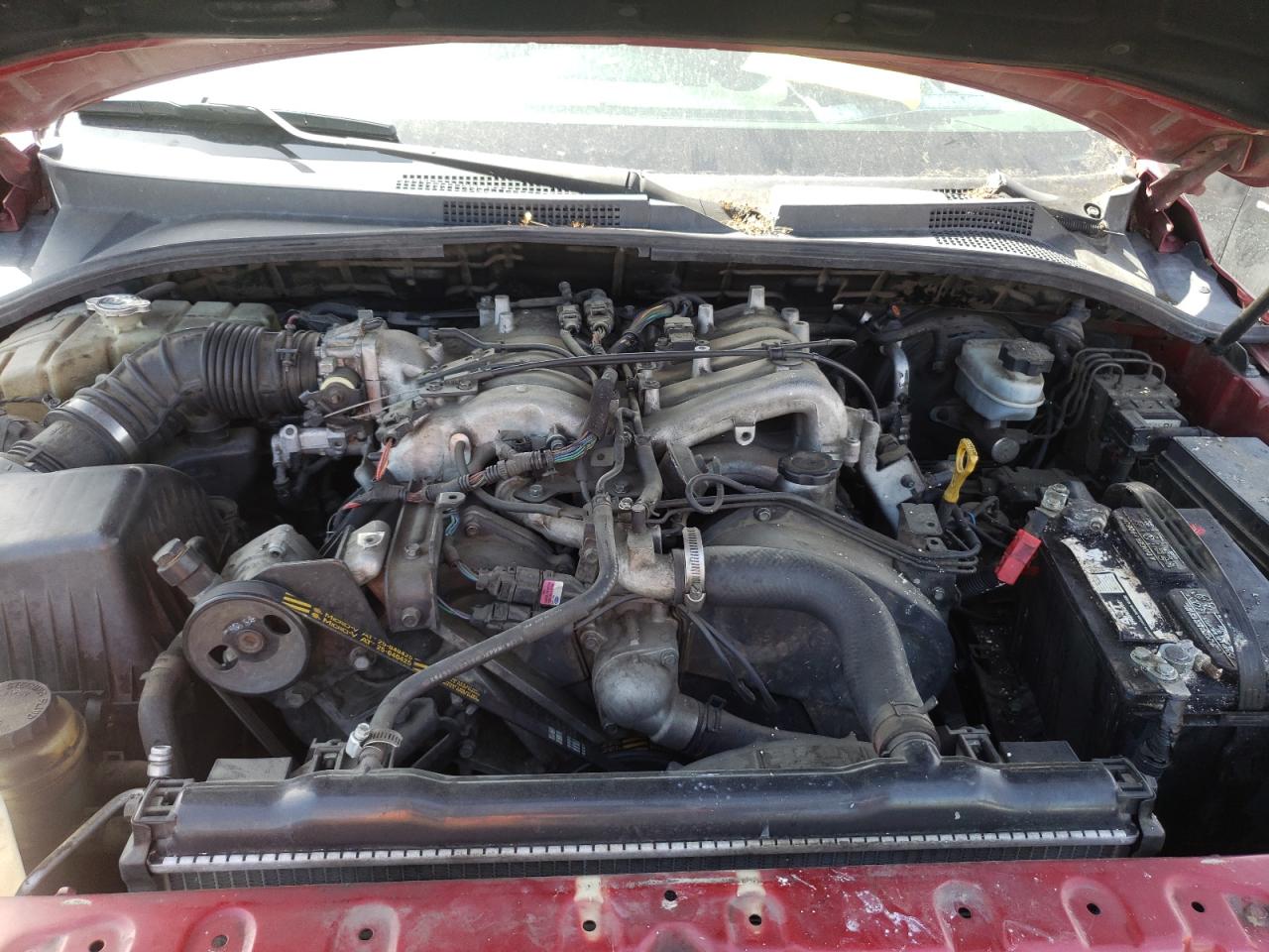 Photo 7 from auction – 2005 KIA SORENTO EX with VIN KNDJD733655496052
