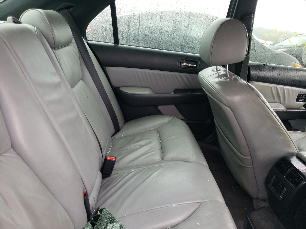 Photo 6 from auction – 2004 ACURA 3.5RL with VIN JH4KA96624C003801
