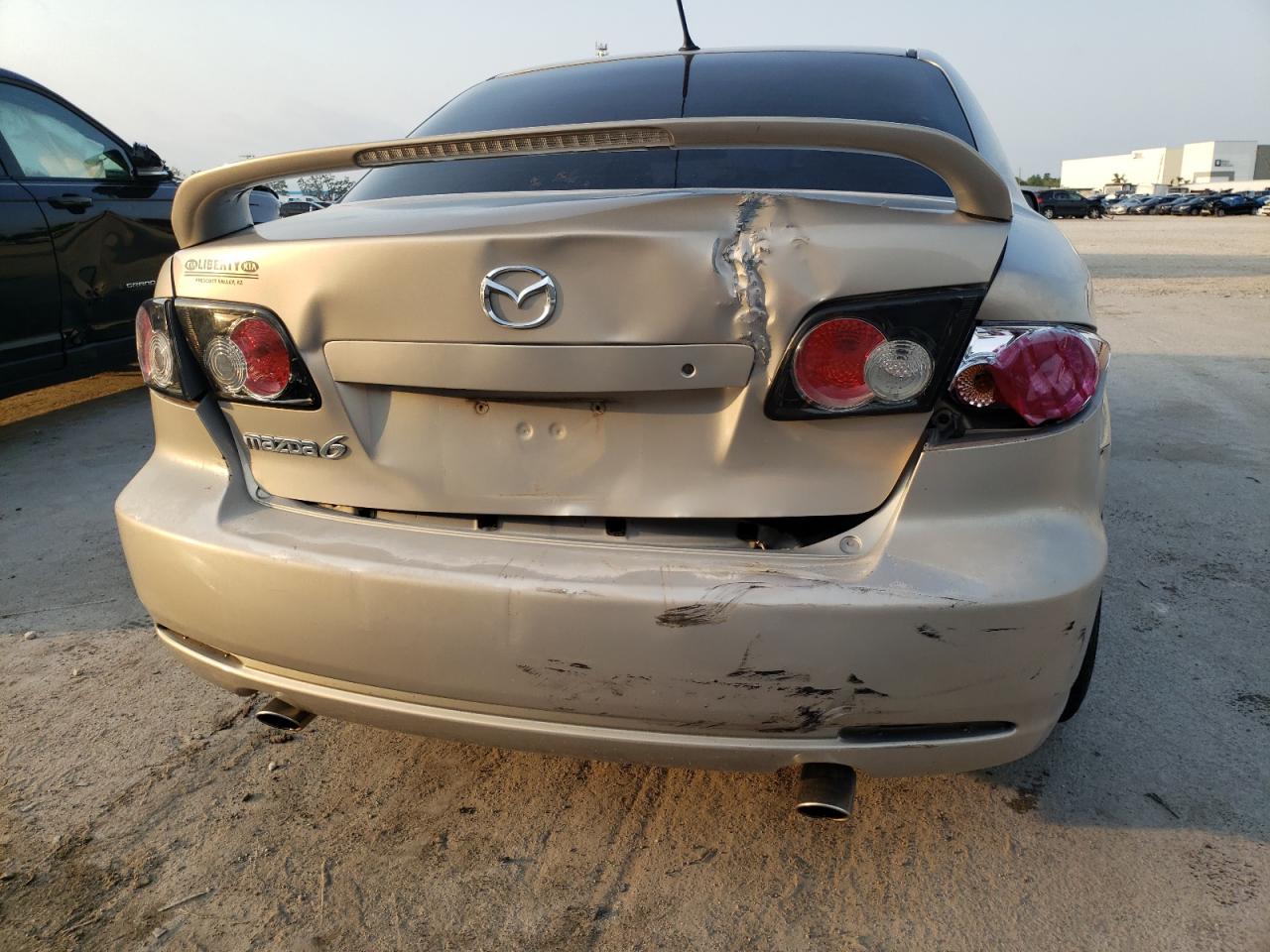 Photo 9 from auction – 2008 MAZDA 6 I with VIN 1YVHP80C185M13576