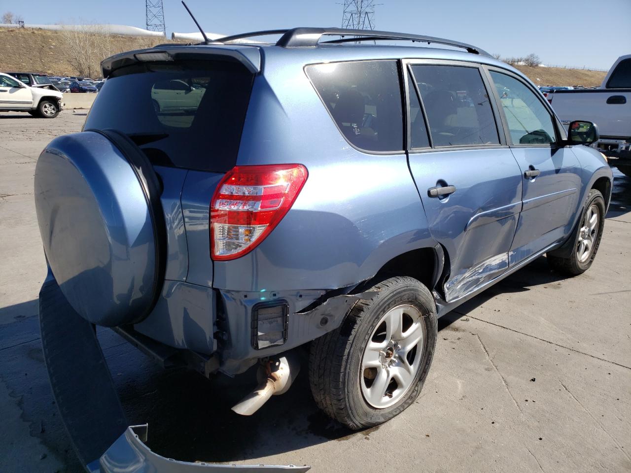 Photo 4 from auction – 2010 TOYOTA RAV4 with VIN JTMBF4DV0AD031280