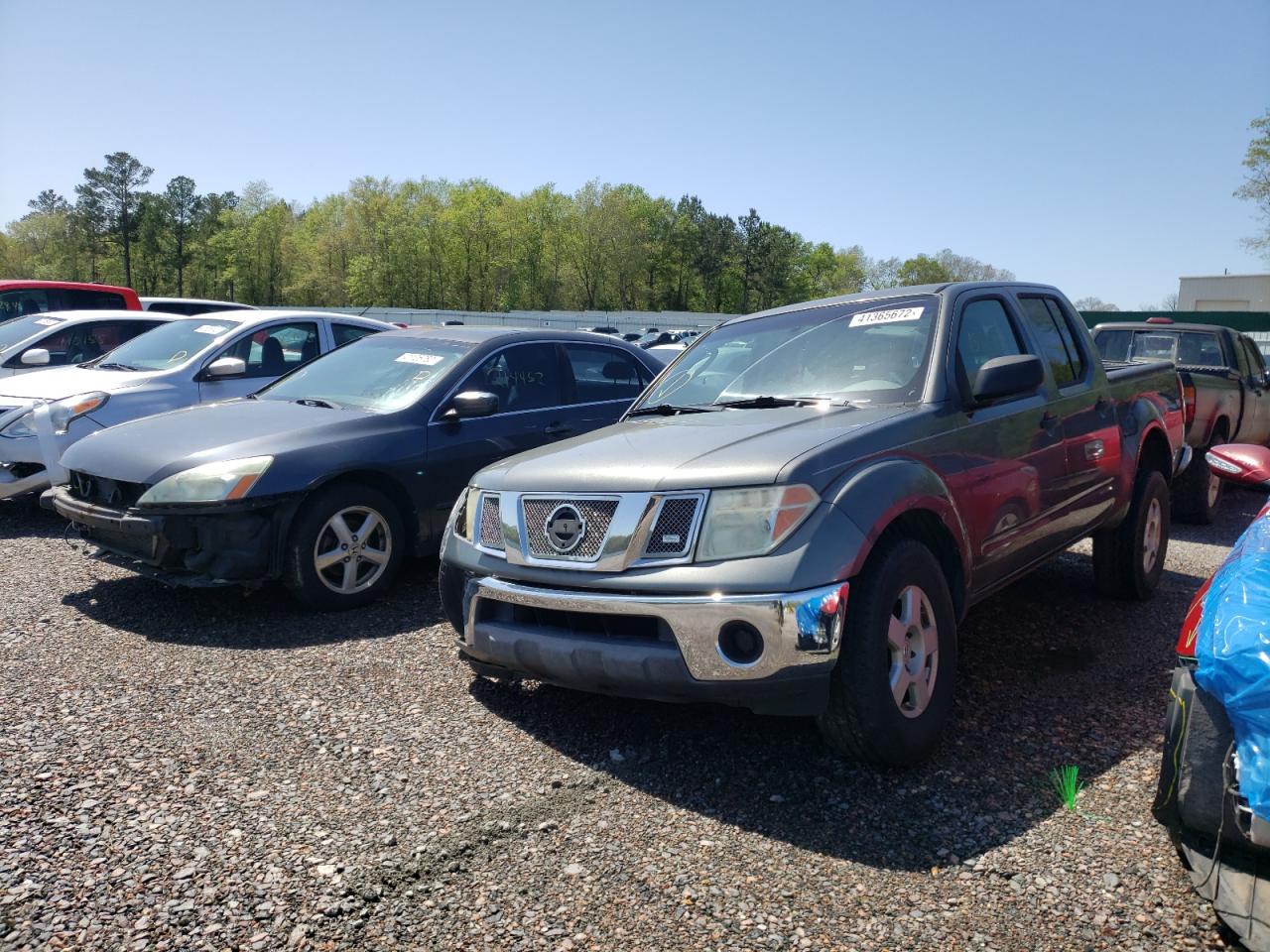 Photo 2 from auction – 2007 NISSAN FRONTIER C with VIN 1N6AD07U97C428298