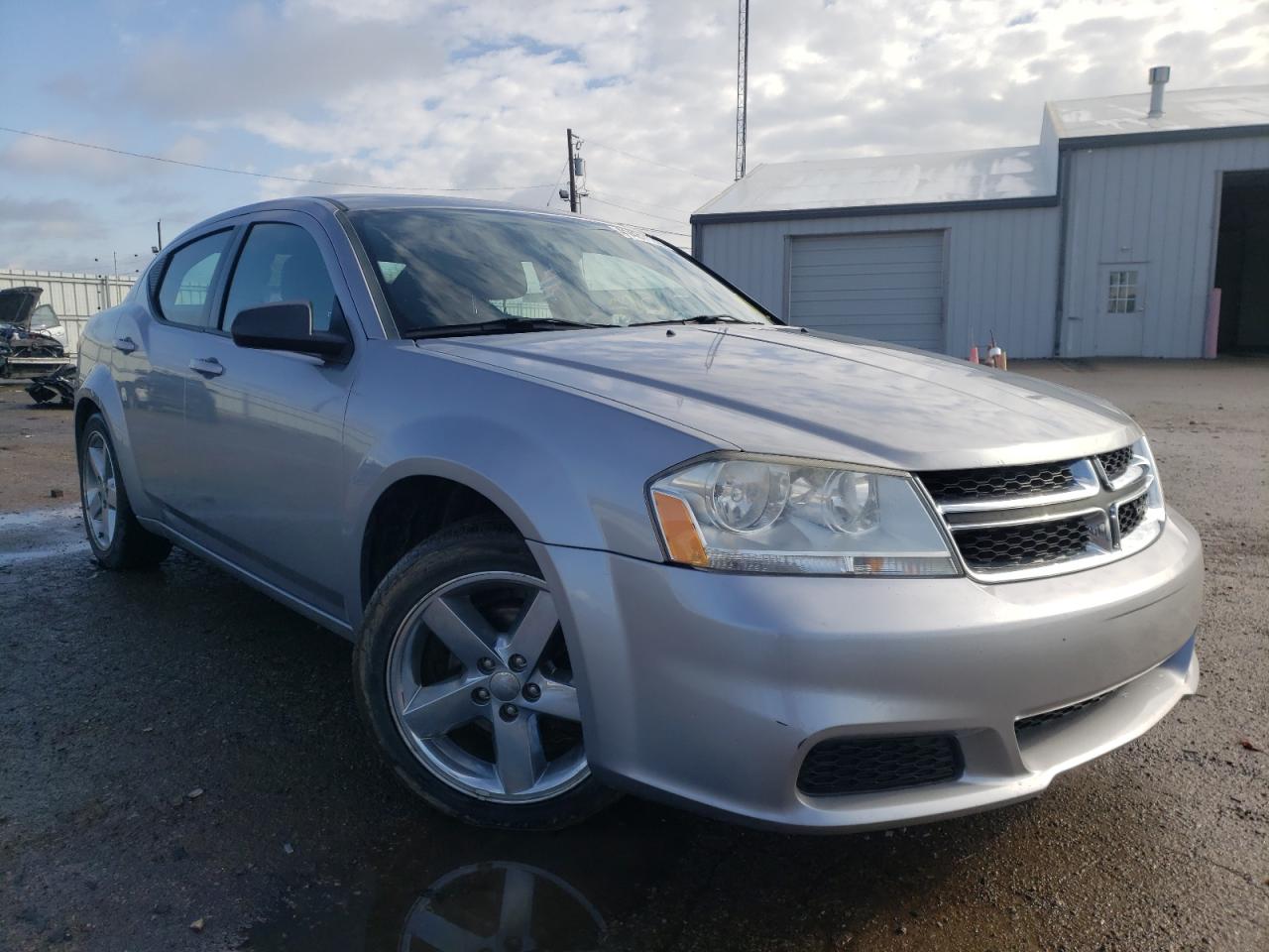 DODGE AVENGER SE 2013 with VIN 1C3CDZAB0DN700846 - Photo from auction