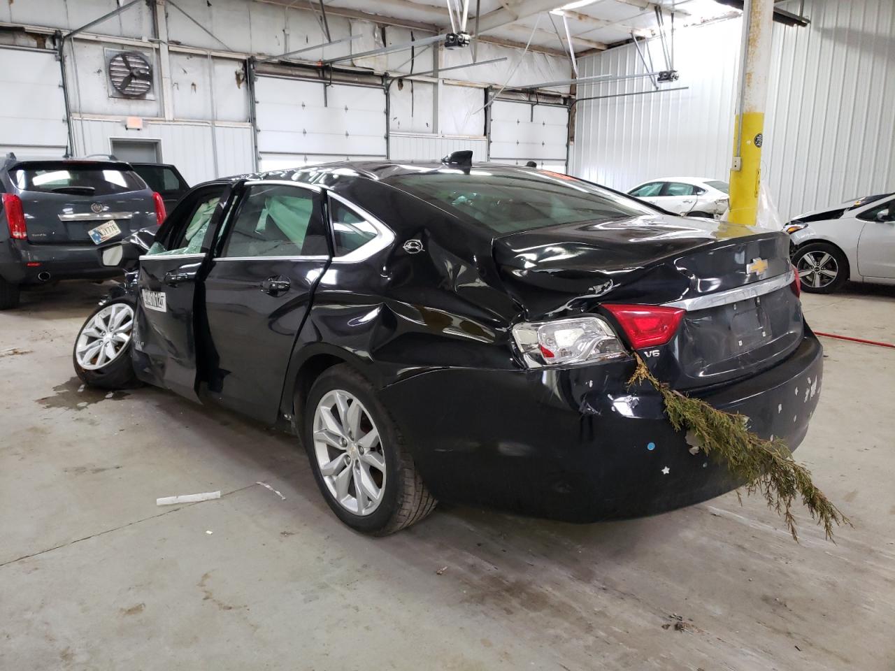Photo 3 from auction – 2018 CHEVROLET IMPALA LT with VIN 2G1105S38J9127359