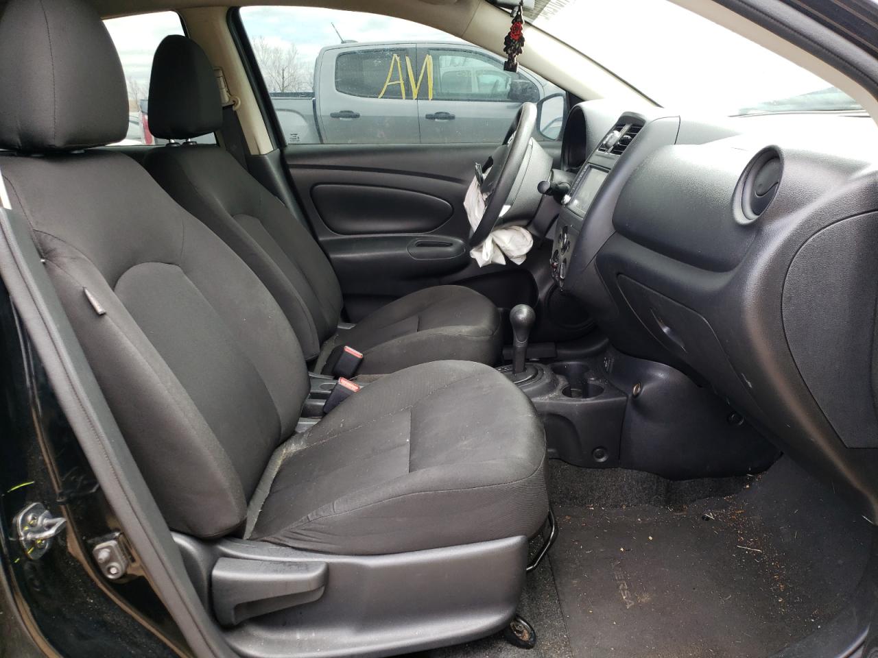 Photo 5 from auction – 2019 NISSAN VERSA S with VIN 3N1CN7AP2KL810984
