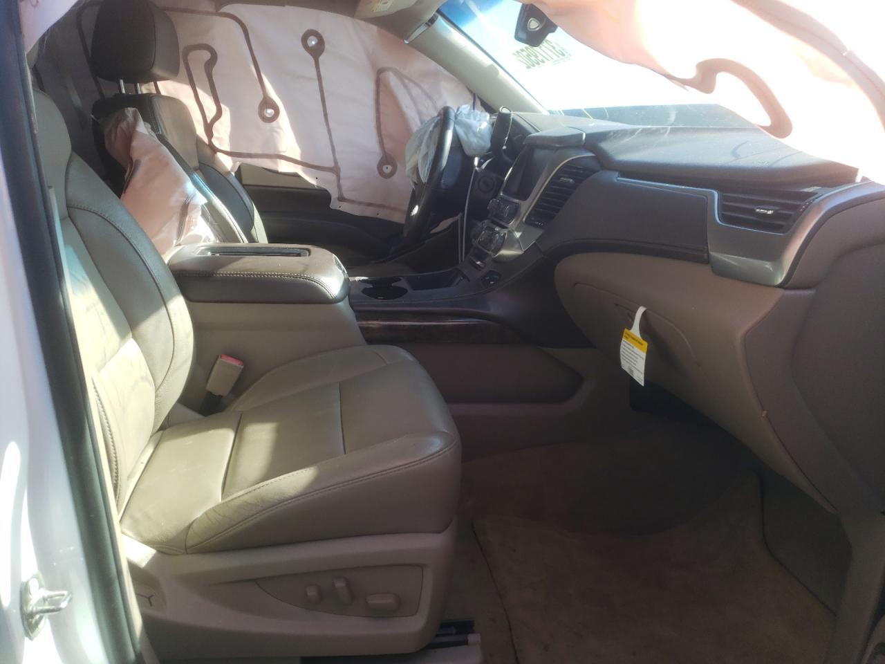 Photo 5 from auction – 2016 CHEVROLET TAHOE C150 with VIN 1GNSCBKC5GR110493