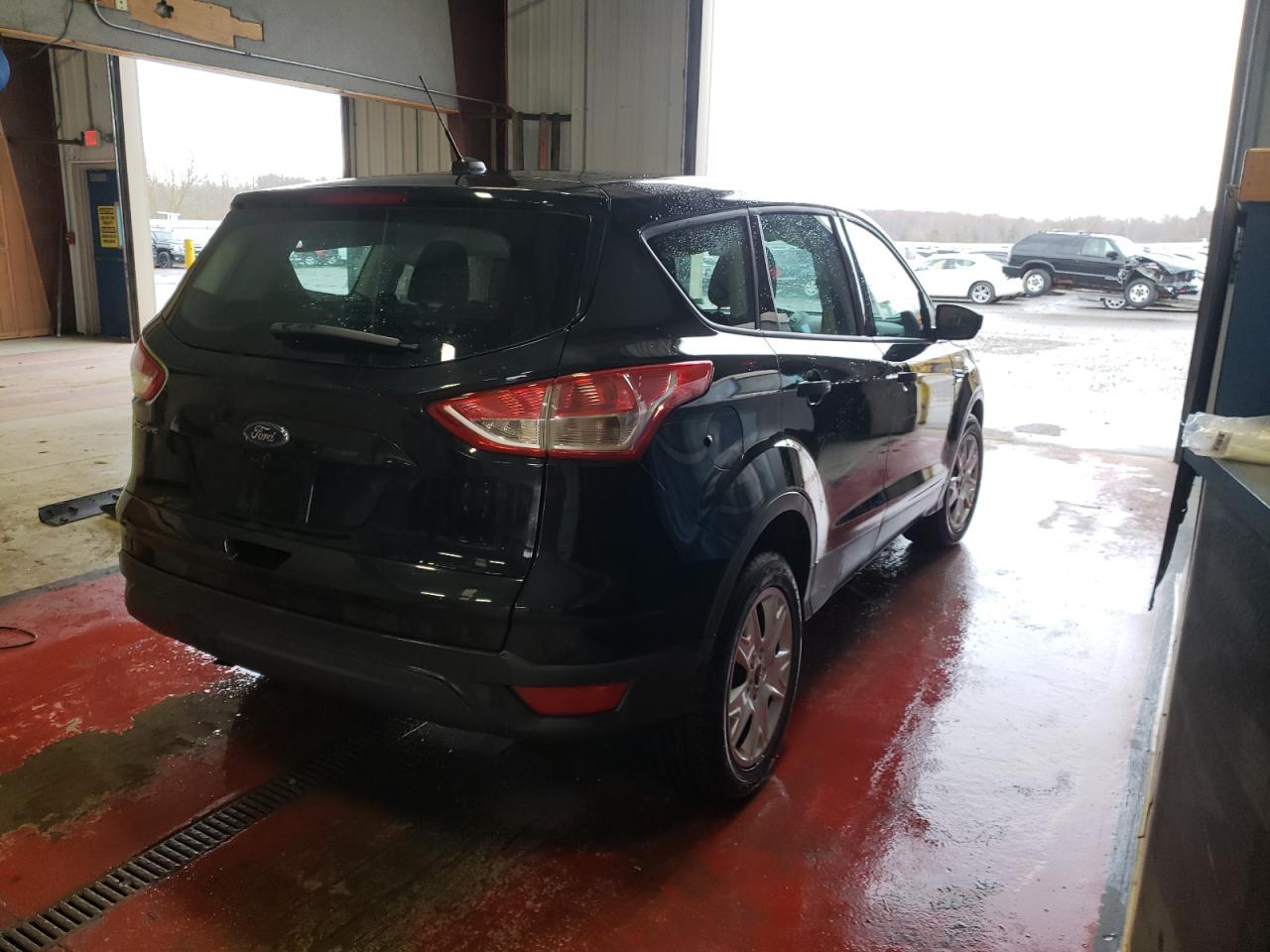 Photo 4 from auction – 2014 FORD ESCAPE S with VIN 1FMCU0F7XEUA82773
