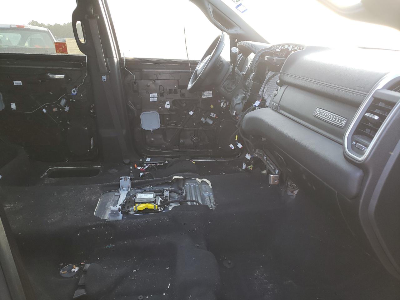 Photo 5 from auction – 2021 RAM 3500 LARAM with VIN 3C63RRJL8MG528409