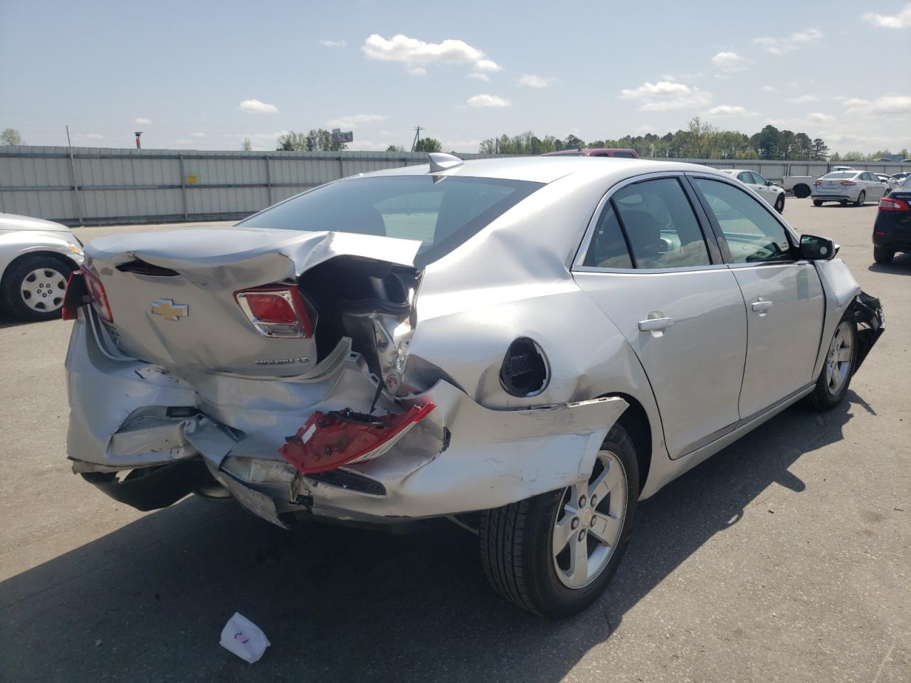 Photo 4 from auction – 2016 CHEVROLET MALIBU LIM with VIN 1G11C5SA5GF149146
