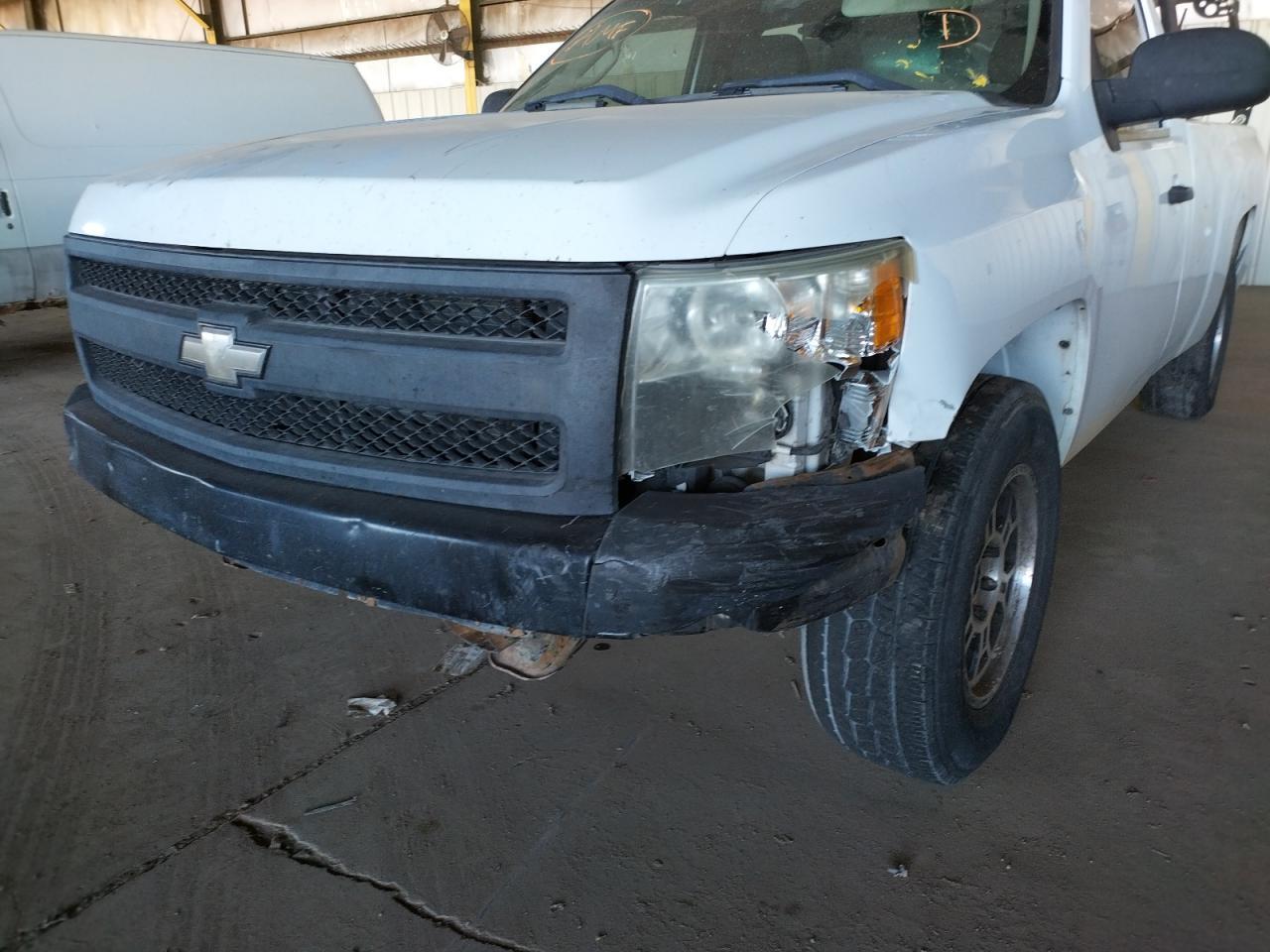 Photo 9 from auction – 2008 CHEVROLET SILVERADO with VIN 1GCEC14X68Z298314