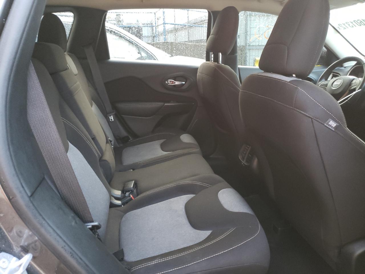 Photo 6 from auction – 2017 JEEP CHEROKEE S with VIN 1C4PJLAB1HW508077