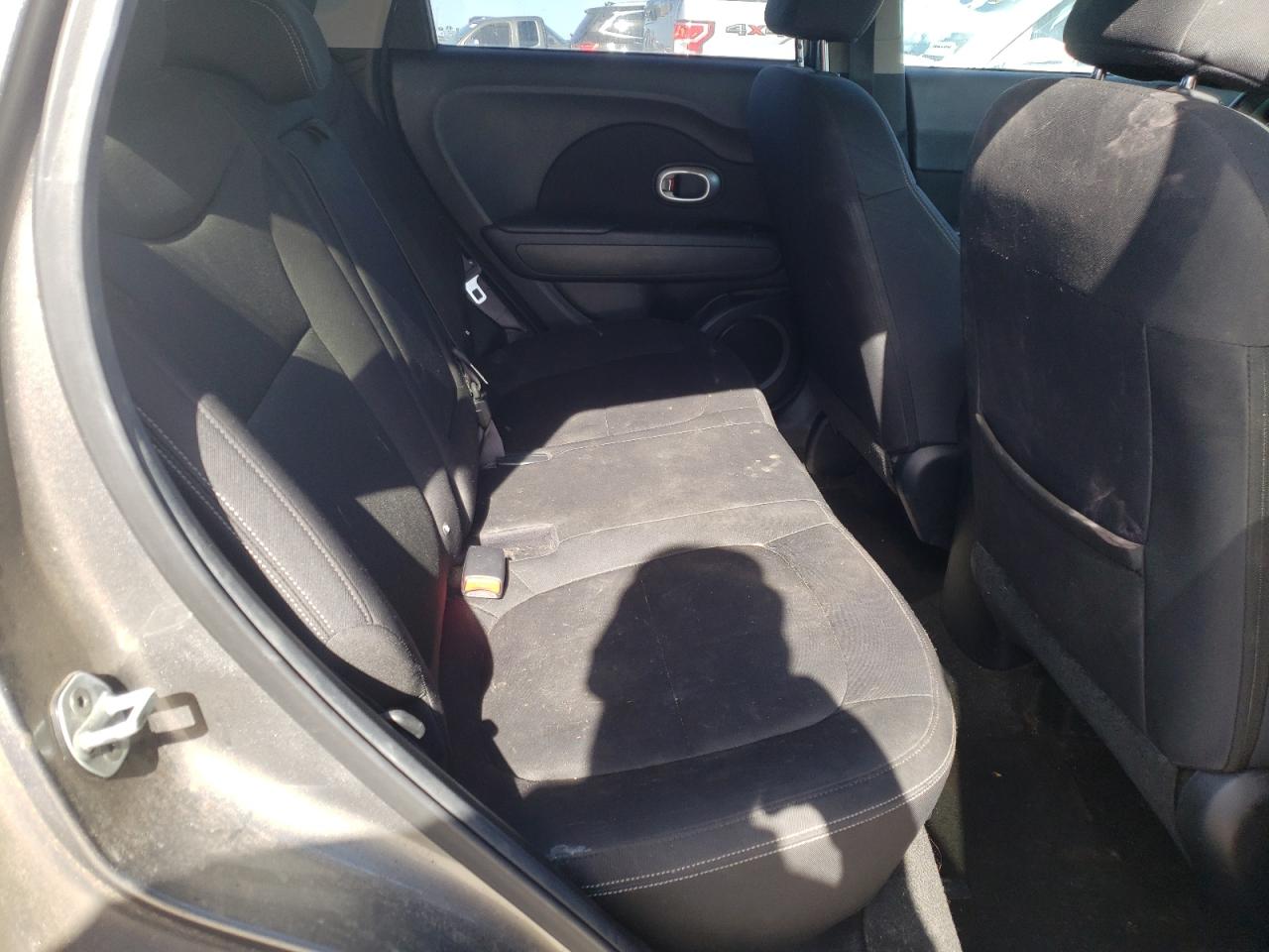 Photo 6 from auction – 2014 KIA SOUL with VIN KNDJN2A28E7078526