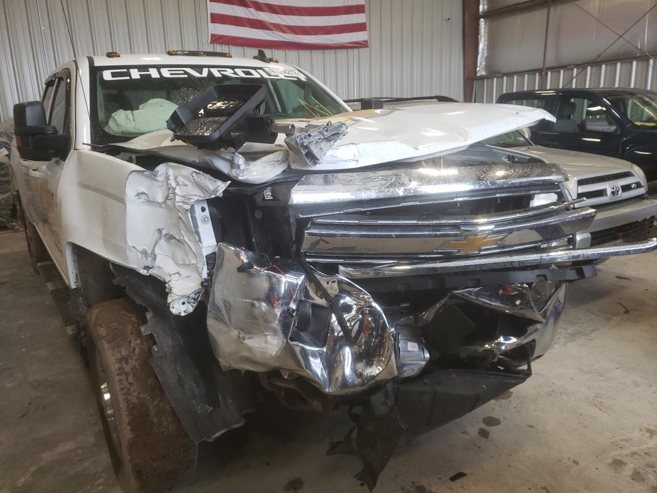 Photo 9 from auction – 2017 CHEVROLET SILVERADO with VIN 1GC2KZEG3HZ156232