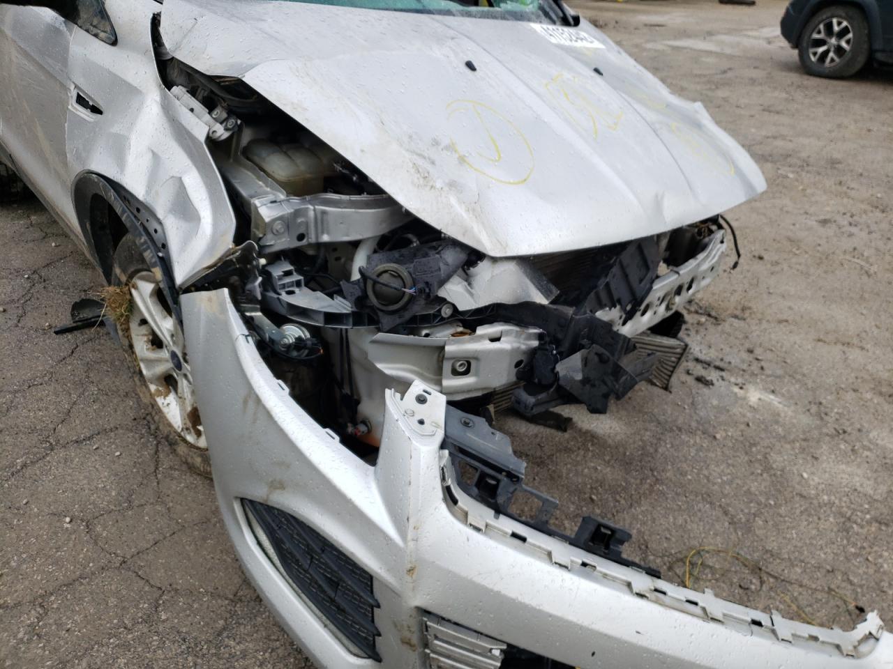 Photo 9 from auction – 2016 FORD ESCAPE SE with VIN 1FMCU9GX7GUC86842