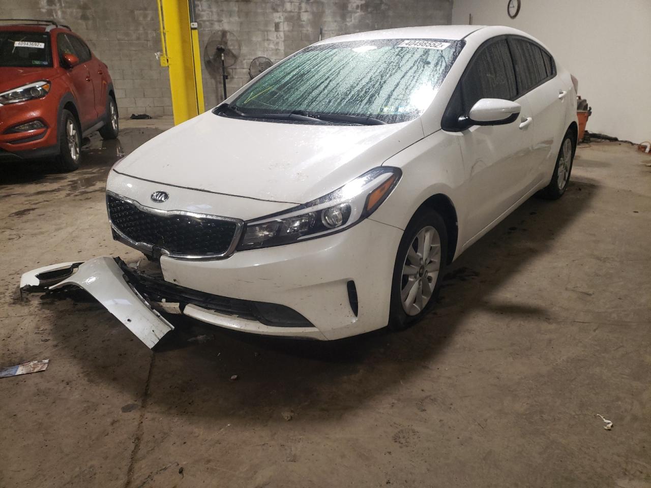 Photo 2 from auction – 2017 KIA FORTE LX with VIN 3KPFL4A74HE010957