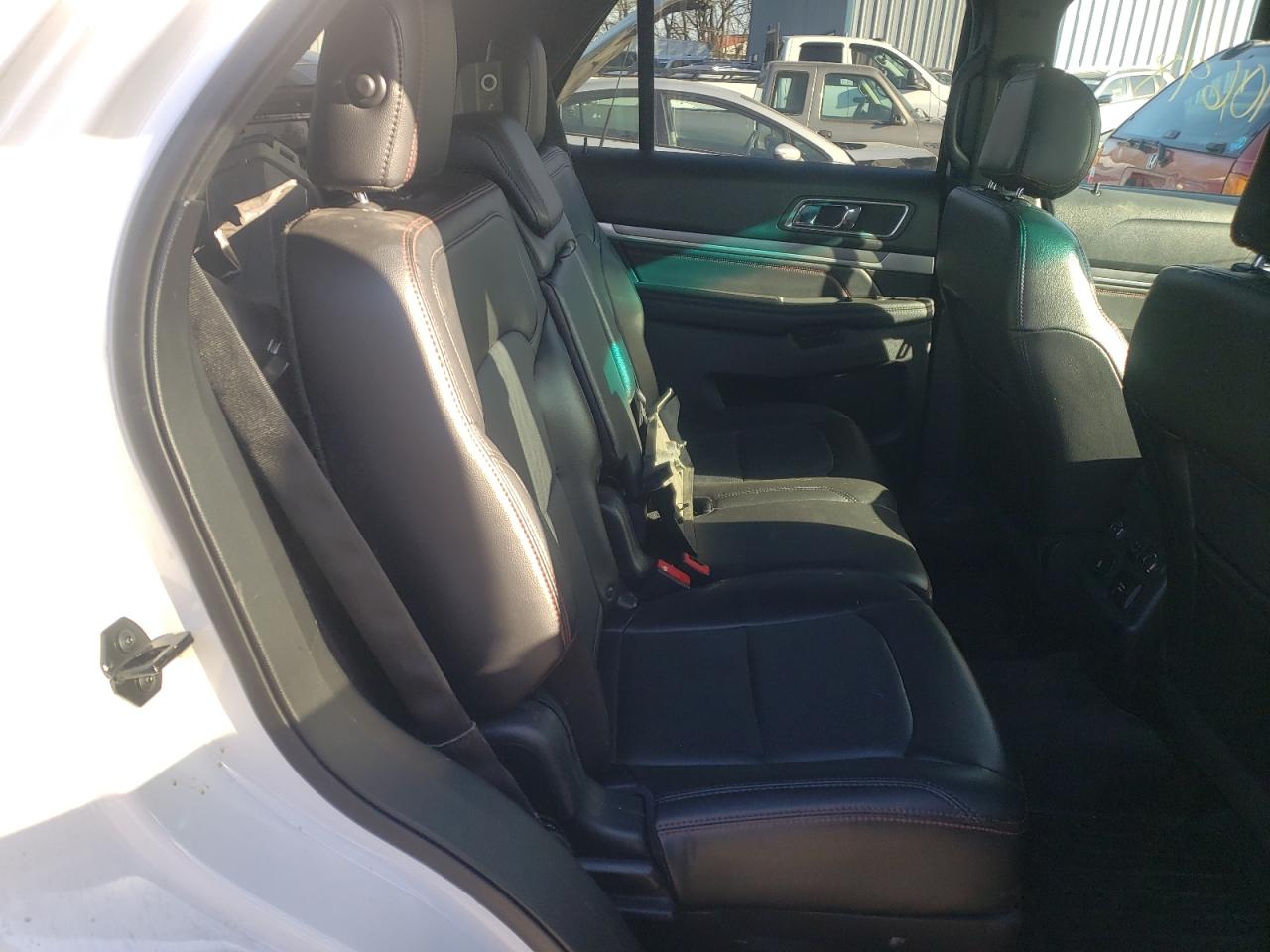 Photo 6 from auction – 2016 FORD EXPLORER S with VIN 1FM5K8GT1GGC60001
