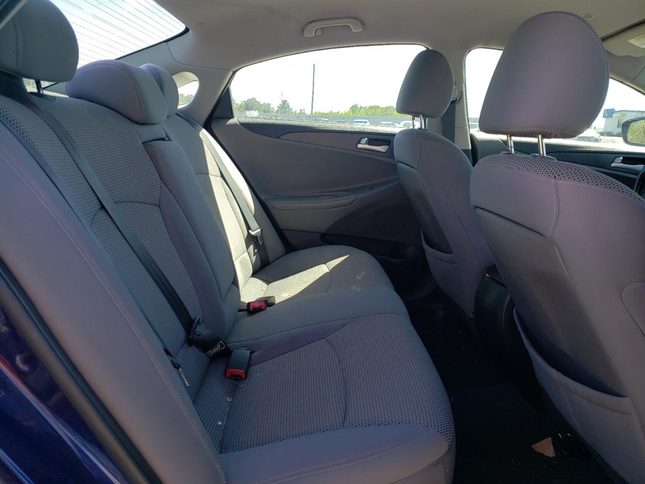 Photo 6 from auction – 2012 HYUNDAI SONATA GLS with VIN 5NPEB4AC3CH311929
