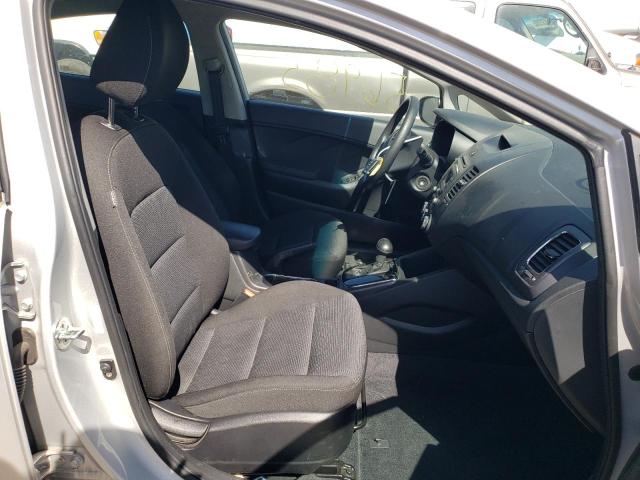 Photo 5 from auction – 2018 KIA FORTE LX with VIN 3KPFK4A71JE227049