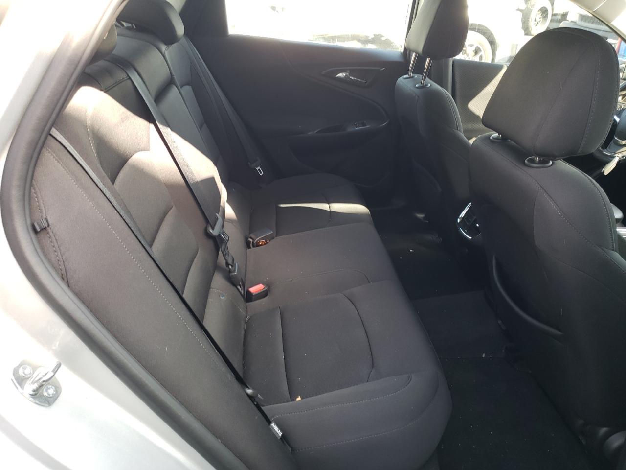 Photo 6 from auction – 2019 CHEVROLET MALIBU LT with VIN 1G1ZD5ST5KF106887