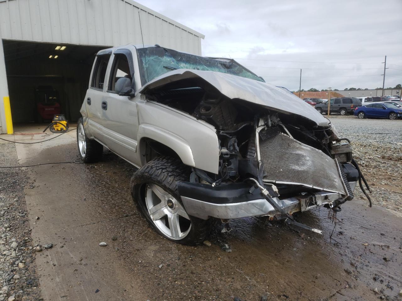 Zdjęcie 1 z aukcji – 2004 CHEVROLET SILVERADO z VIN 2GCEK13T541430189
