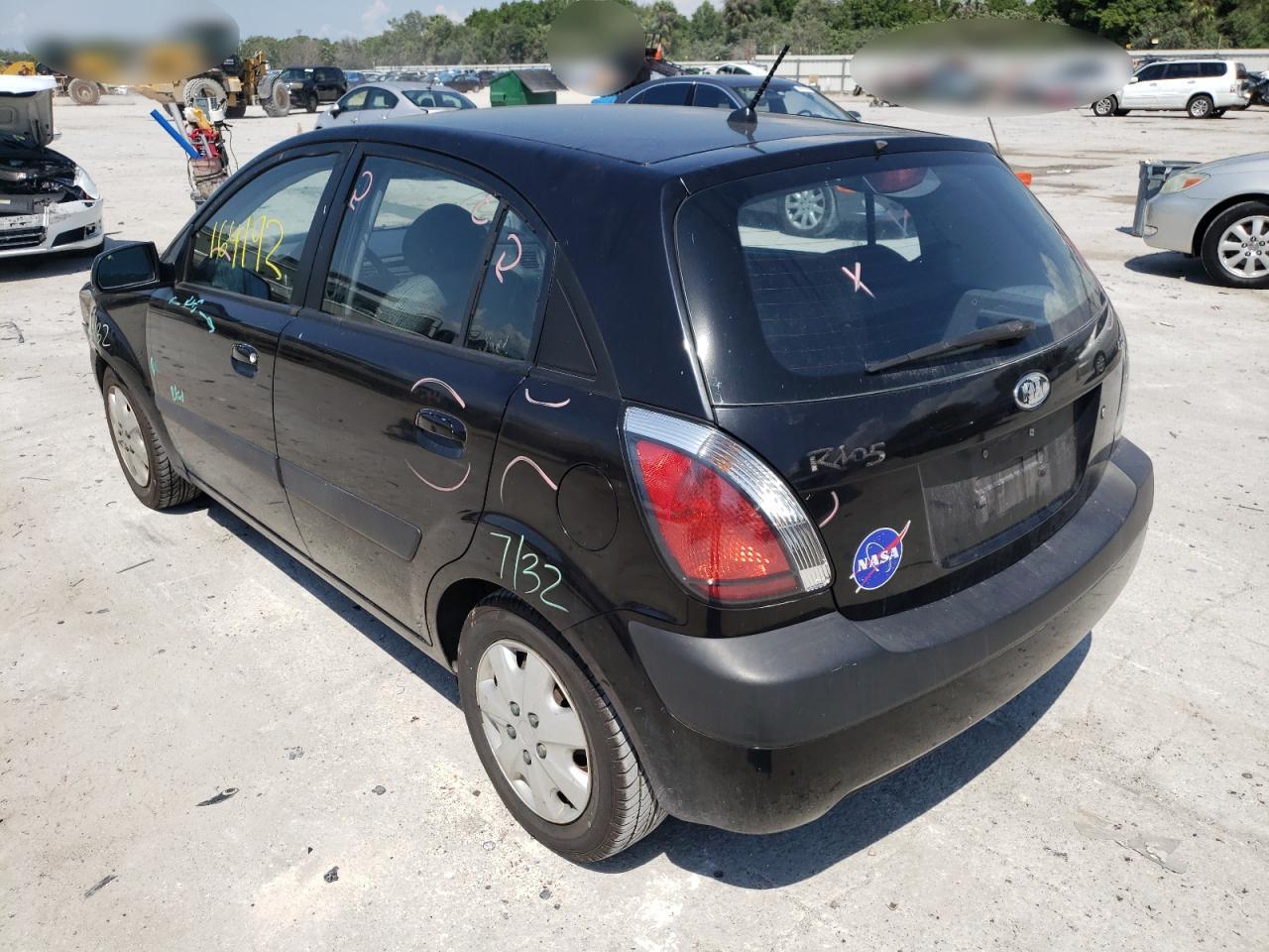 Photo 3 from auction – 2008 KIA RIO 5 SX with VIN KNADE163X86304937