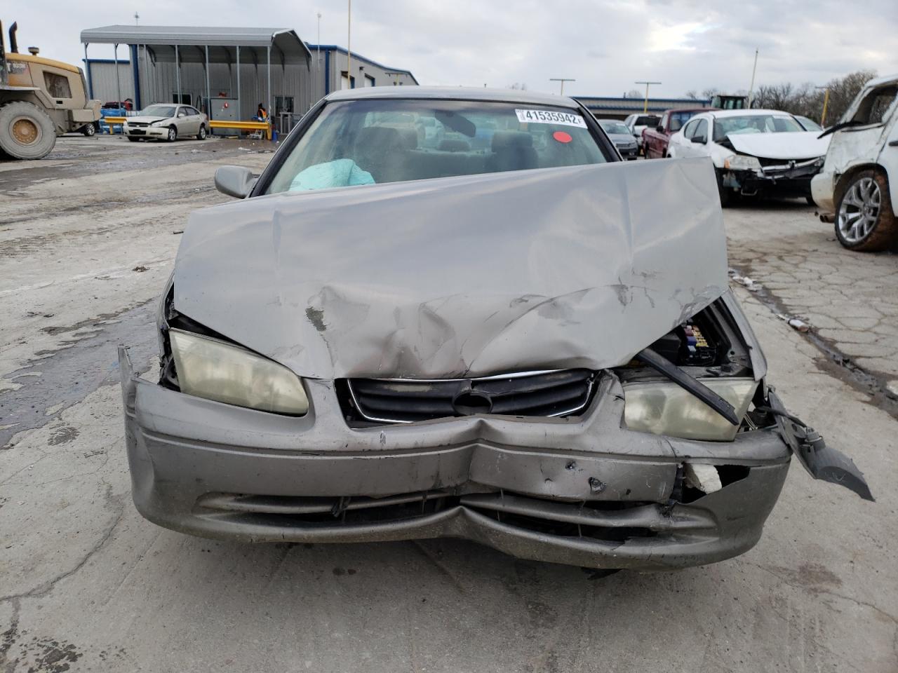 Photo 9 from auction – 2000 TOYOTA CAMRY CE with VIN 4T1BG22K5YU714656
