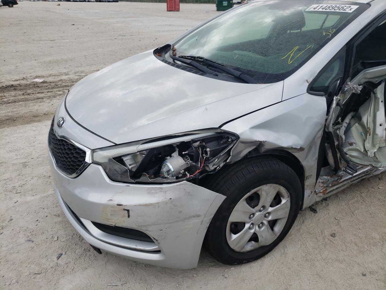 Photo 10 from auction – 2016 KIA FORTE LX with VIN KNAFK4A64G5542503