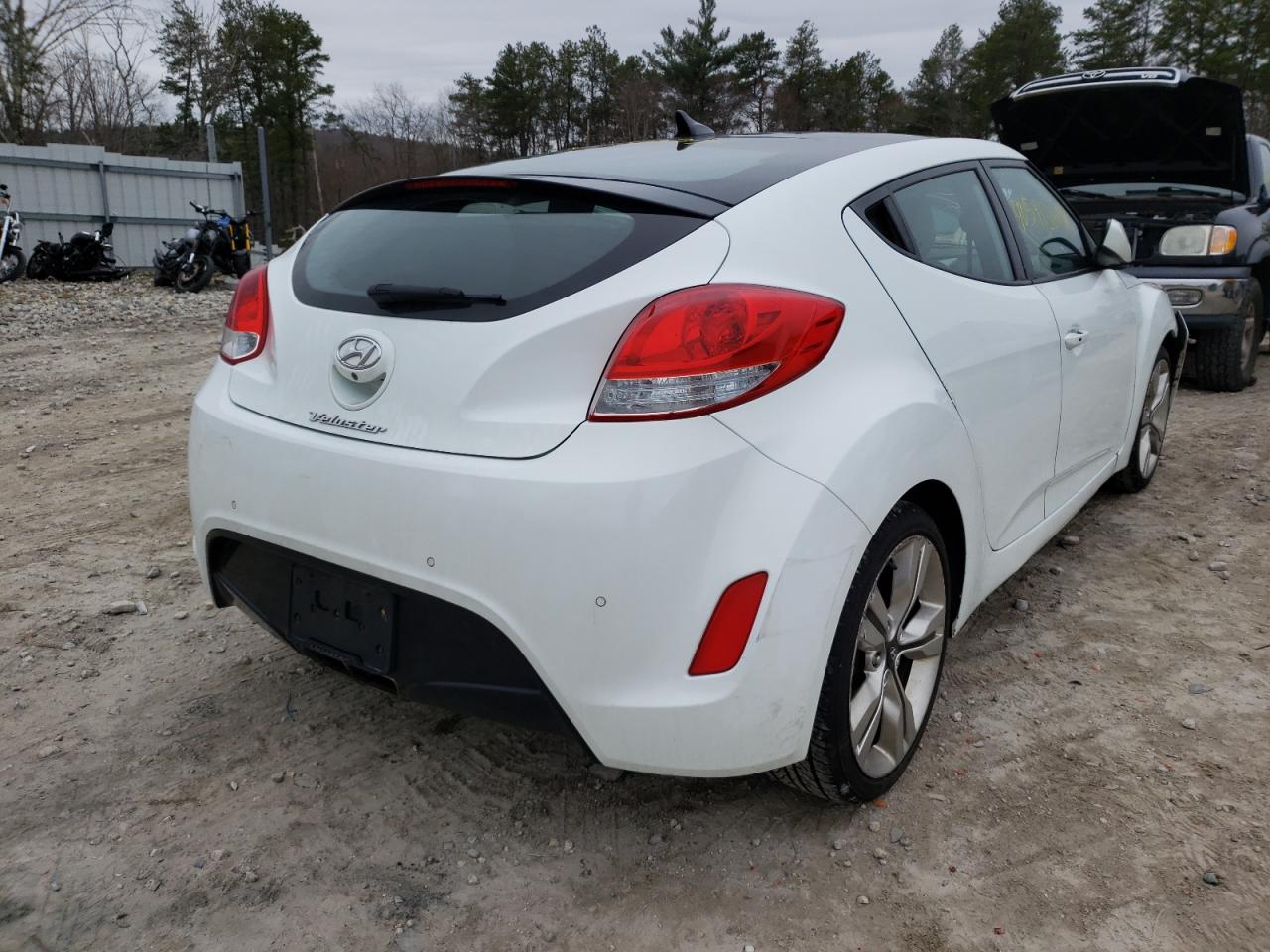 Photo 4 from auction – 2014 HYUNDAI VELOSTER with VIN KMHTC6AD1EU182702