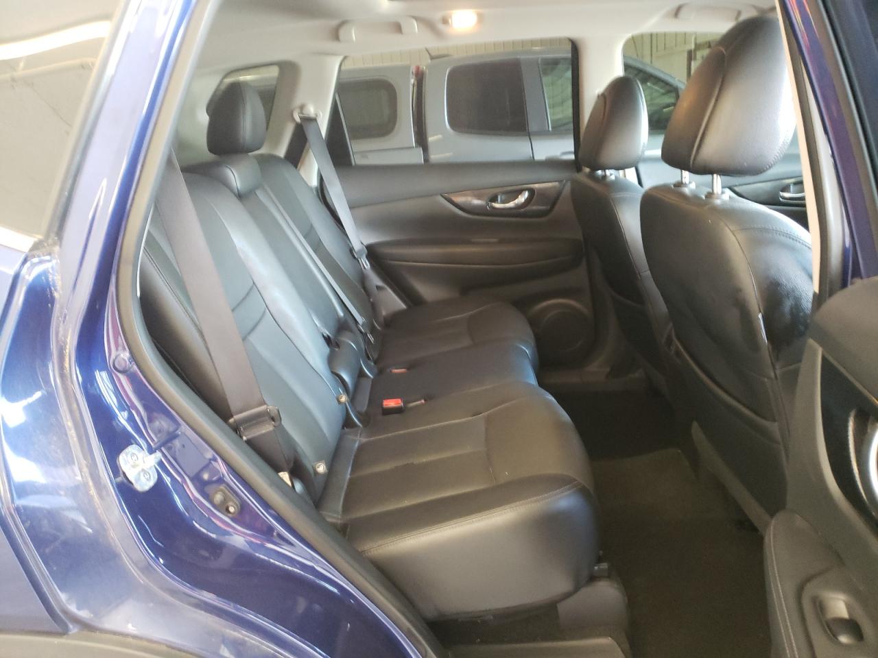 Photo 6 from auction – 2017 NISSAN ROGUE S with VIN 5N1AT2MT9HC751289