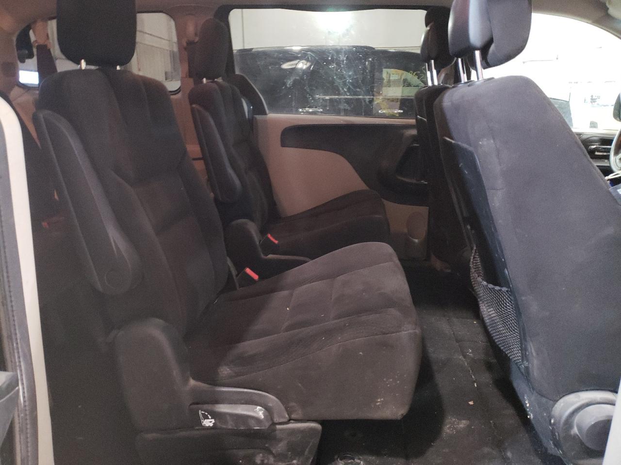 Photo 6 from auction – 2014 DODGE GRAND CARA with VIN 2C4RDGBG0ER309026