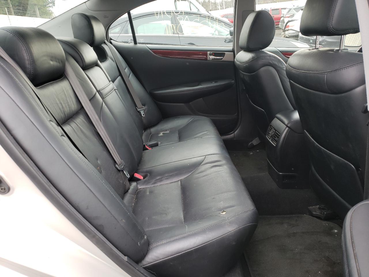 Photo 6 from auction – 2005 LEXUS ES 330 with VIN JTHBA30G355097773