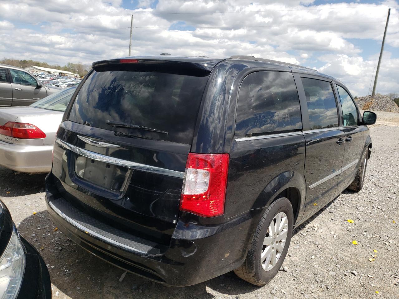 Photo 4 from auction – 2013 CHRYSLER TOWN & COU with VIN 2C4RC1BG2DR821188