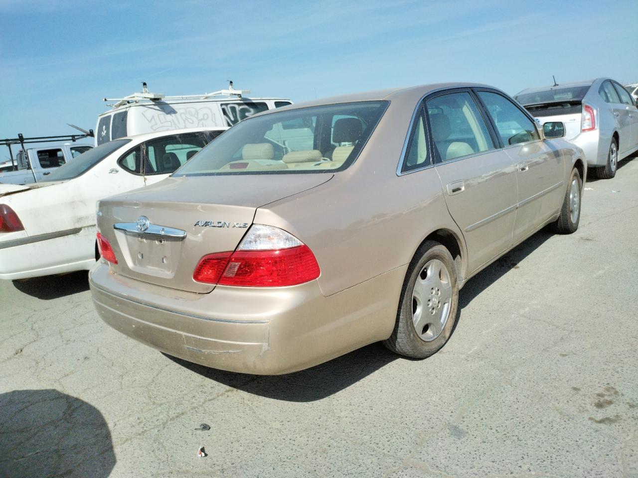Photo 4 from auction – 2003 TOYOTA AVALON XL with VIN 4T1BF28B13U295238