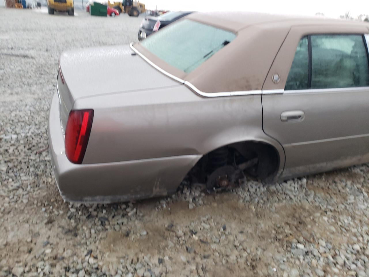 Photo 9 from auction – 2001 CADILLAC DEVILLE with VIN 1G6KD54Y21U112032