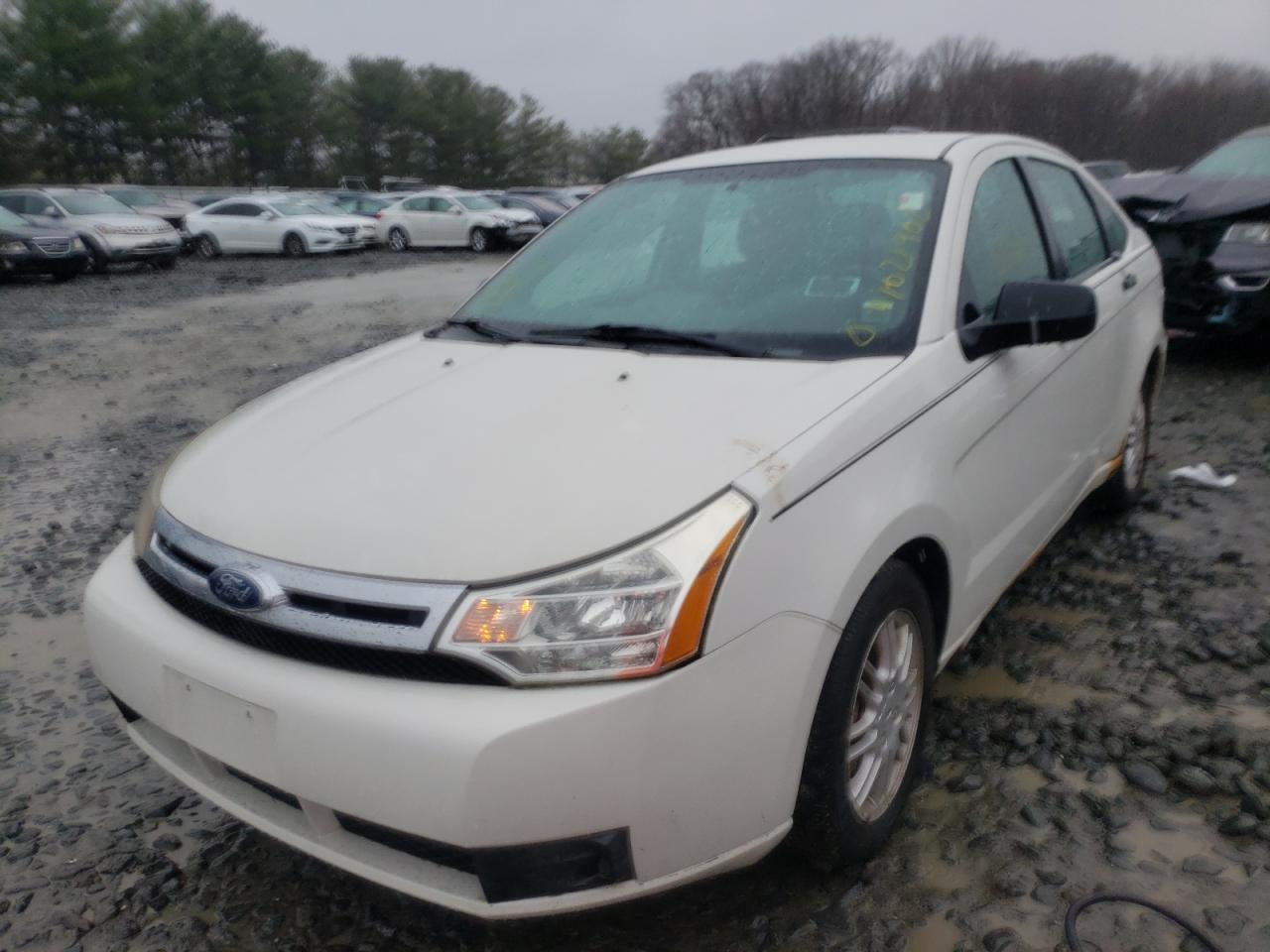 Photo 2 from auction – 2010 FORD FOCUS SE with VIN 1FAHP3FN2AW229514