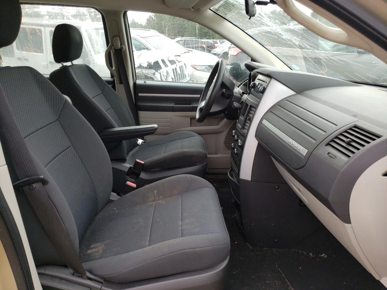 Фото 5 с аукциона – 2010 DODGE GRAND CARA с VIN 2D4RN4DE3AR179196