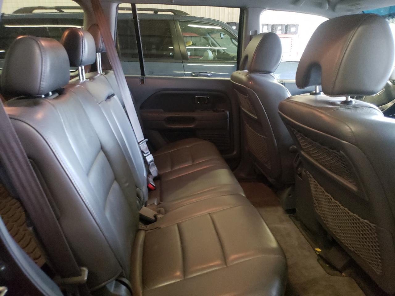 Photo 6 from auction – 2006 HONDA PILOT with VIN 5FNYF18596B005277