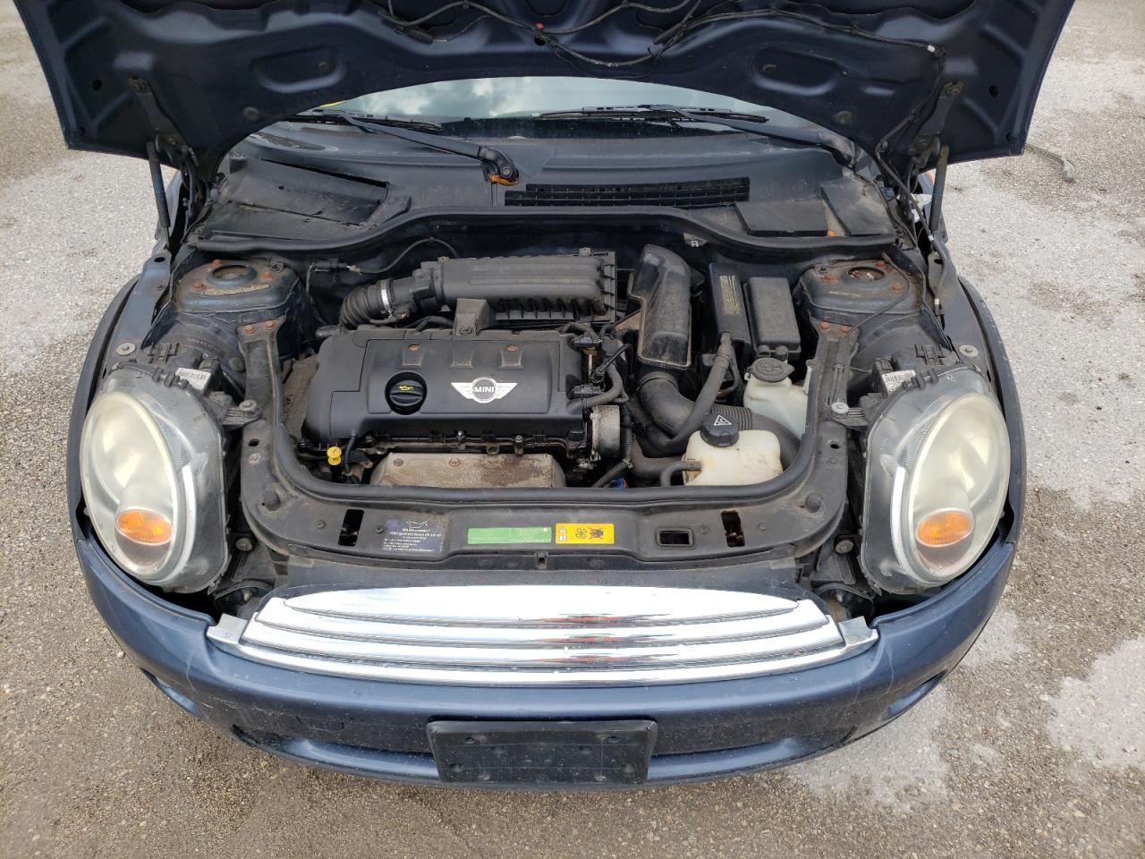 Photo 7 from auction – 2010 MINI COOPER with VIN WMWMF3C50ATZ67682