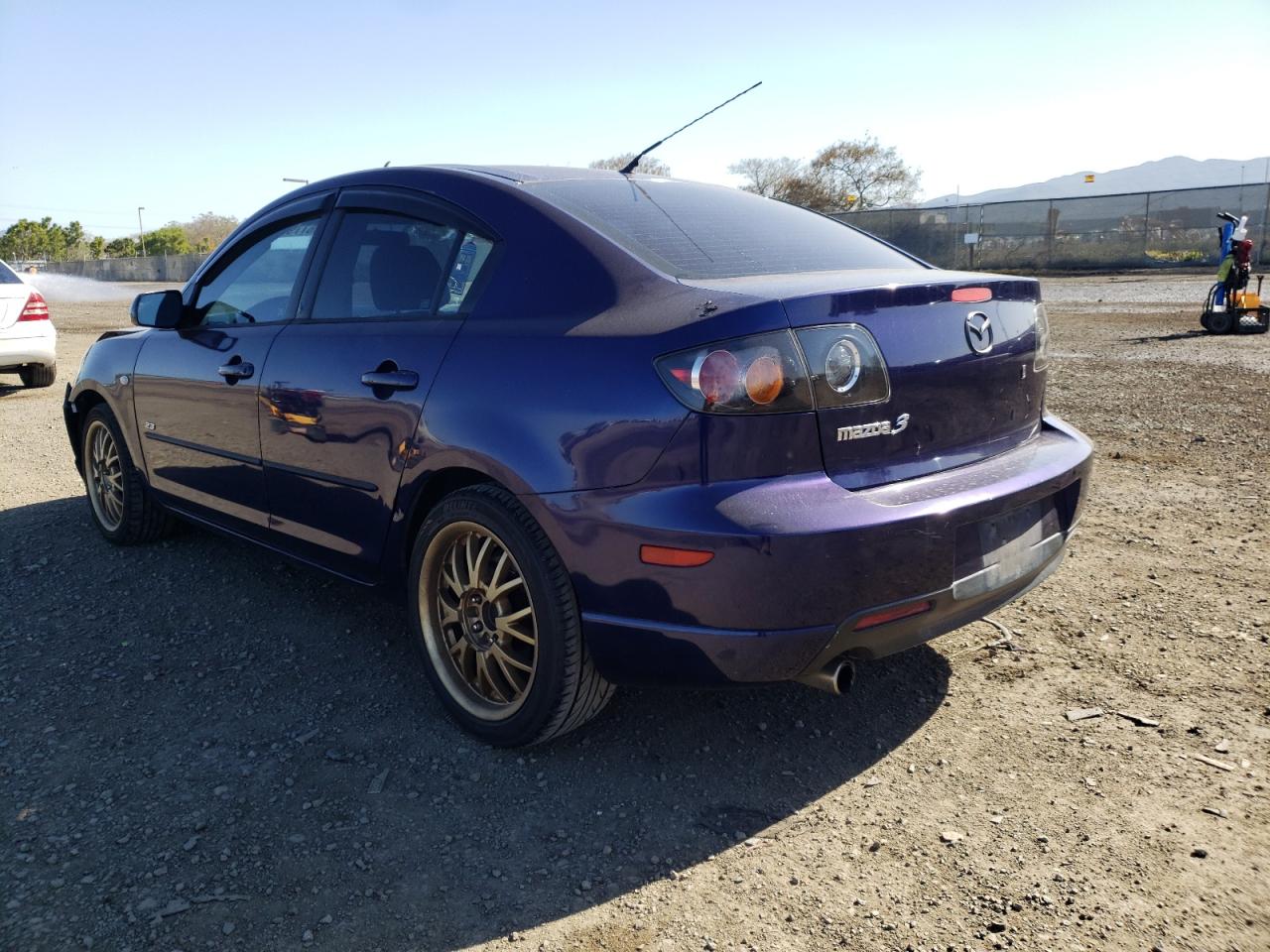 Photo 3 from auction – 2006 MAZDA 3 S with VIN JM1BK324161424648