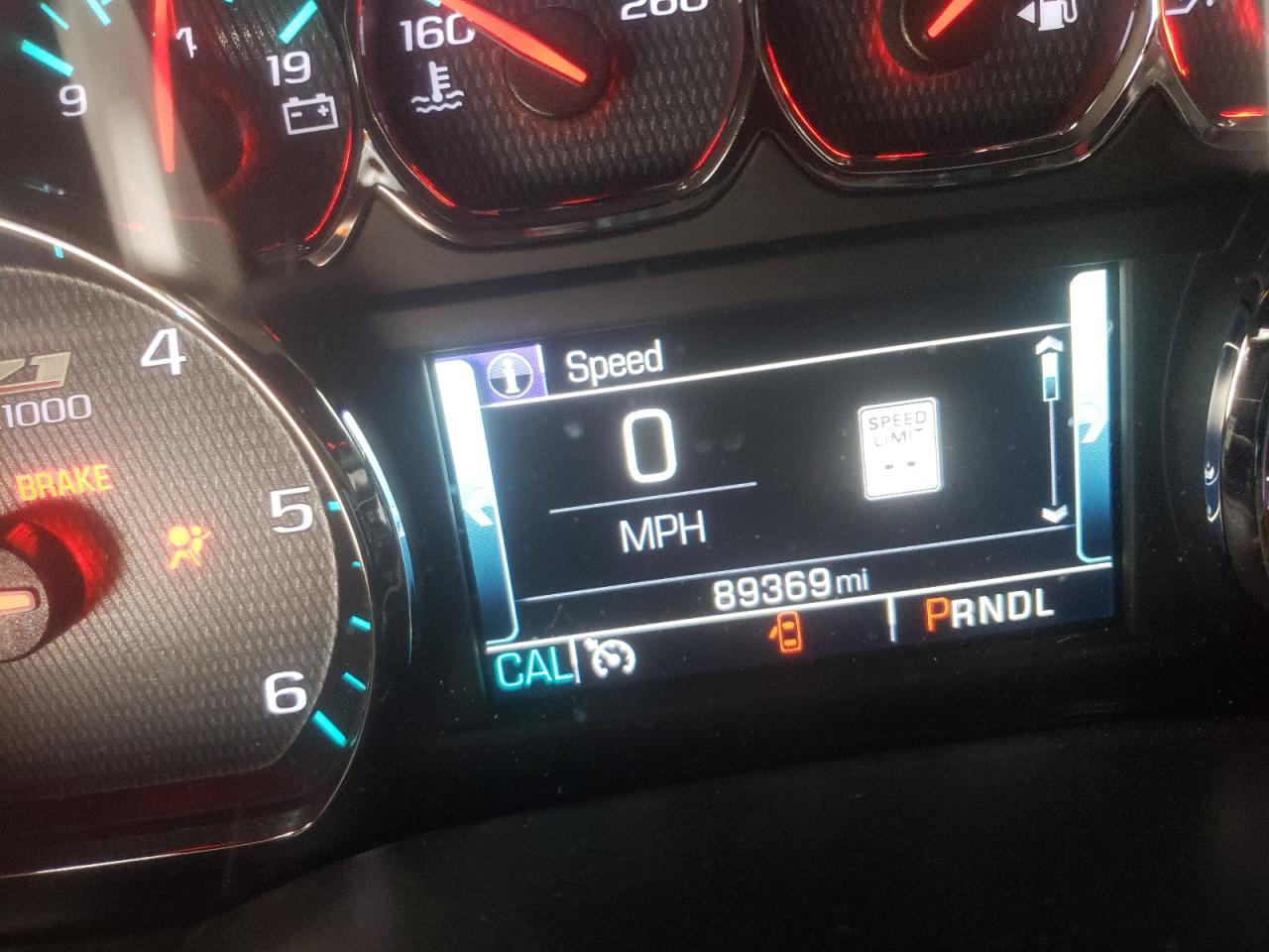 Photo 8 from auction – 2018 CHEVROLET SILVERADO with VIN 3GCUKREC7JG432083