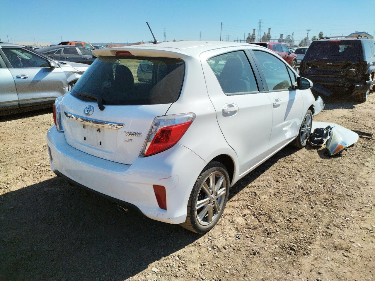Photo 4 from auction – 2012 TOYOTA YARIS with VIN JTDKTUD34CD500297