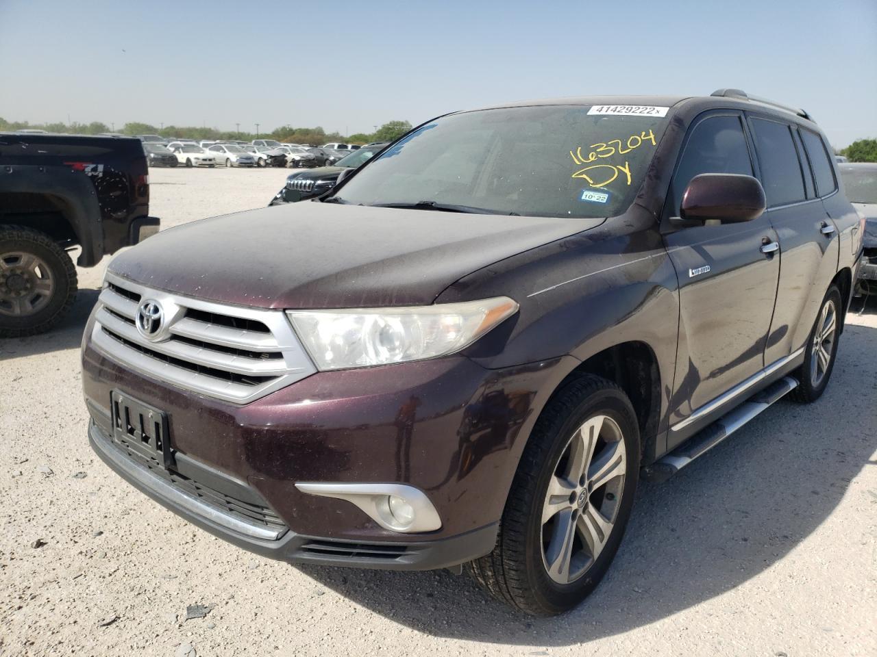 Photo 2 from auction – 2011 TOYOTA HIGHLANDER with VIN 5TDYK3EH3BS037492