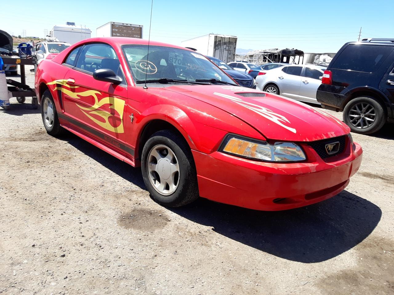 FORD MUSTANG 2000 with VIN 1FAFP4047YF247661 - Photo from auction