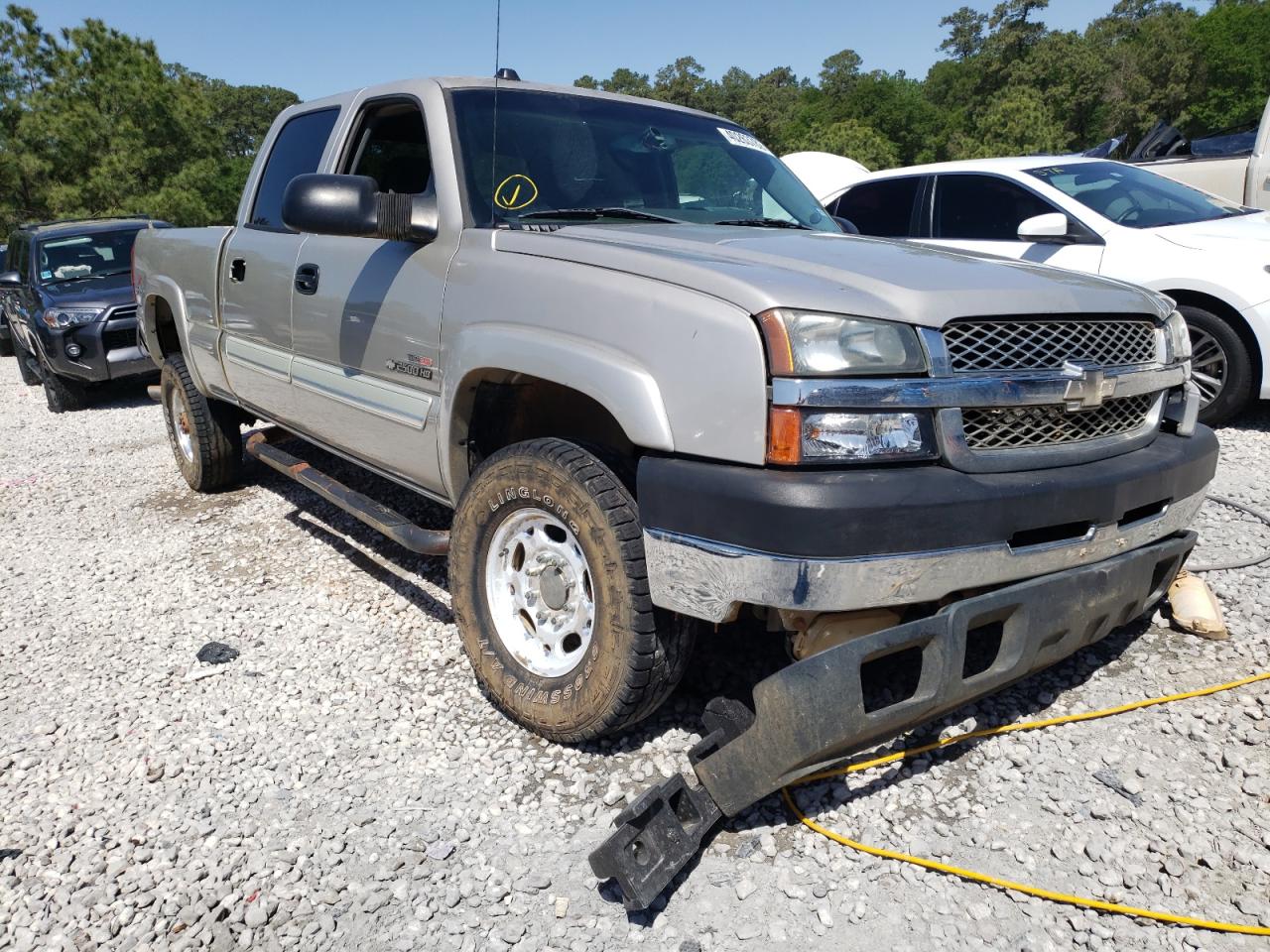 CHEVROLET SILVERADO 2004 with VIN 1GCHK23254F247068 - Photo from auction