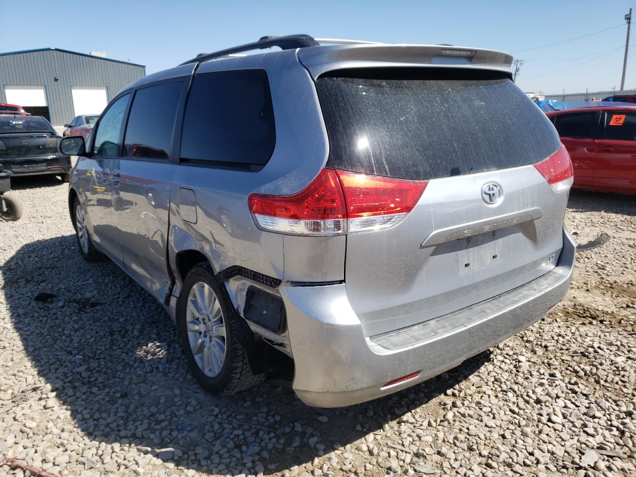 Photo 3 from auction – 2013 TOYOTA SIENNA with VIN 5TDJK3DC0DS067950