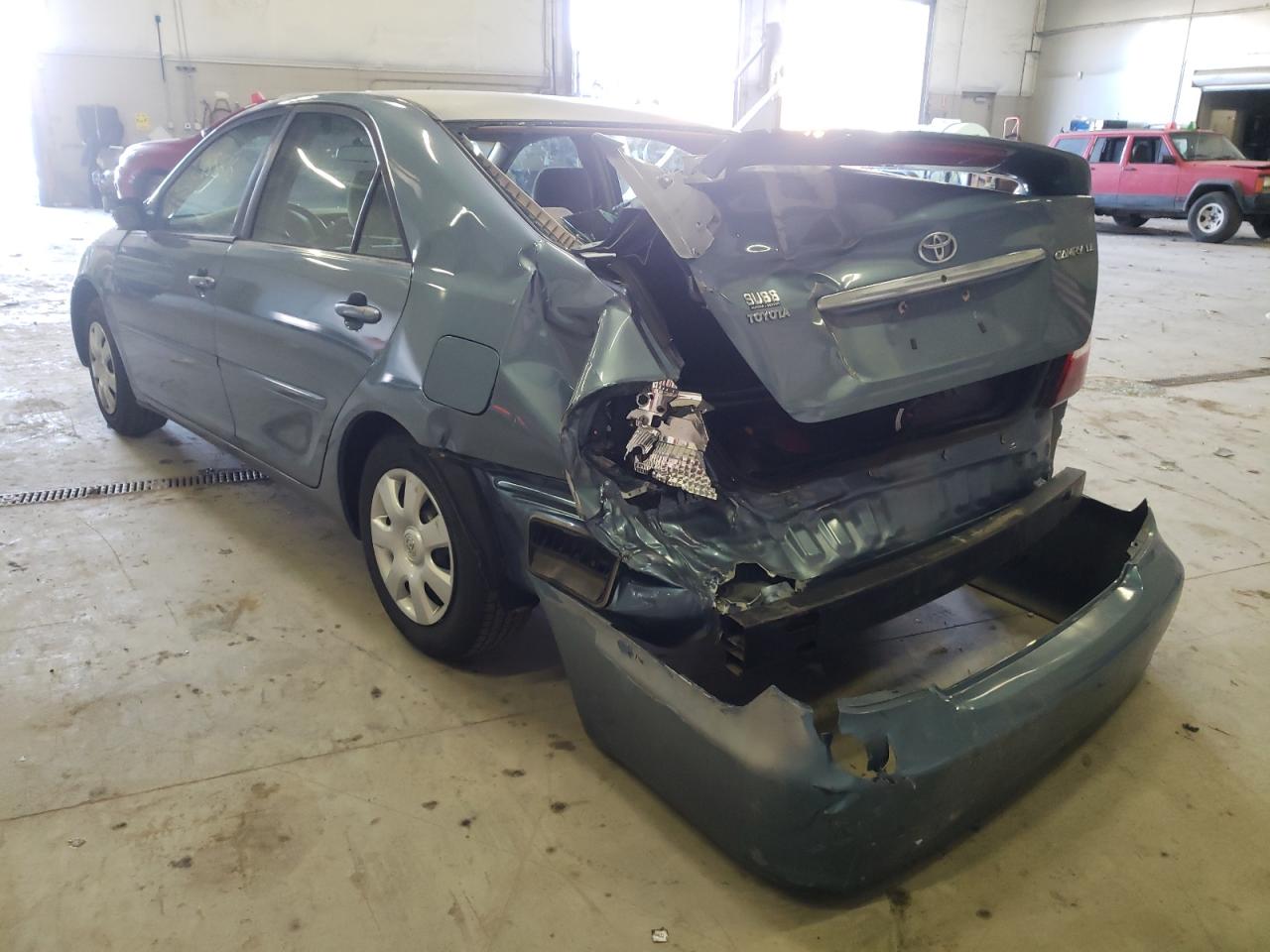 Photo 3 from auction – 2003 TOYOTA CAMRY LE with VIN 4T1BE32K83U713411