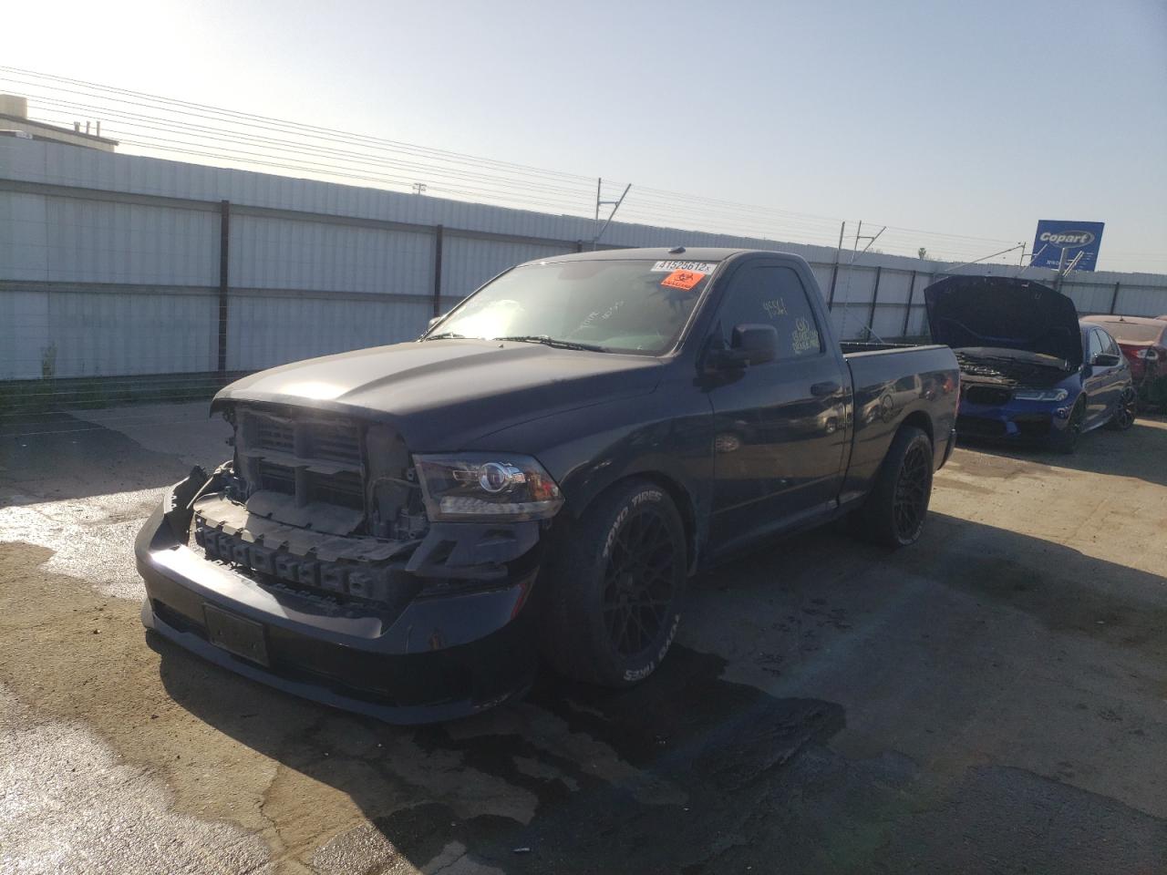 Photo 2 from auction – 2015 RAM 1500 ST with VIN 3C6JR6AG9FG618213